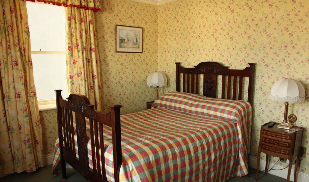 Roscaoin House Hotel Westport Kamer foto